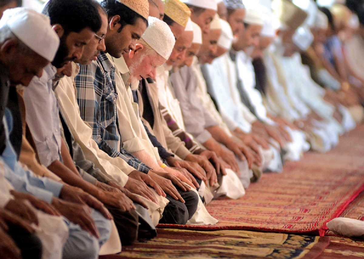 श्रीनगर में जामिया मस्जिद में एक बार फिर शुक्रवार की सामूहिक नमाज पर रोक